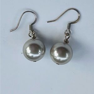 12 mm Grey South Sea Shell Pearl Earrings